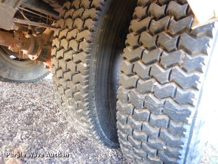 image for item LB9990 2006 Blue Bird  school bus