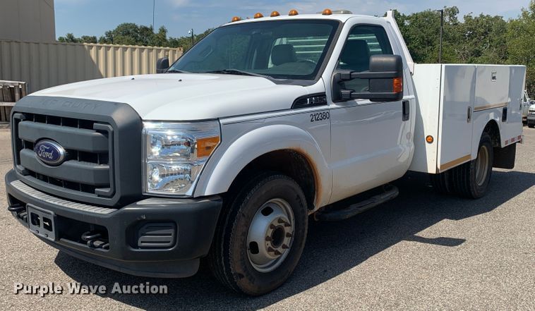 image for item LK9252 2012 Ford F350 Super Duty  utility bed pickup truck