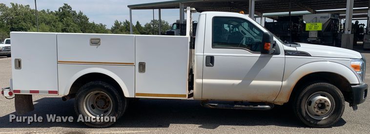 image for item LK9252 2012 Ford F350 Super Duty  utility bed pickup truck