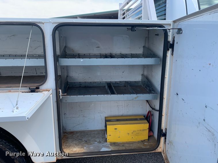 image for item LK9252 2012 Ford F350 Super Duty  utility bed pickup truck