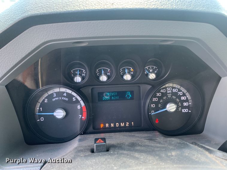 image for item LK9252 2012 Ford F350 Super Duty  utility bed pickup truck