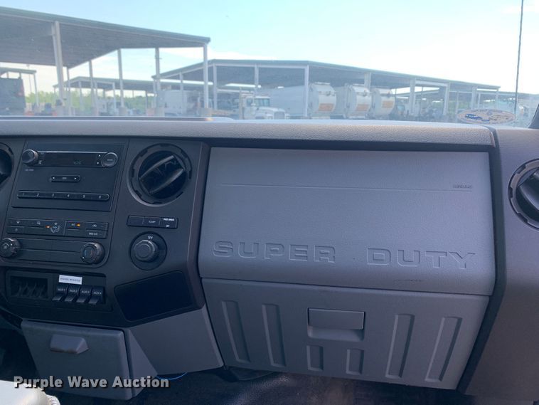 image for item LK9252 2012 Ford F350 Super Duty  utility bed pickup truck