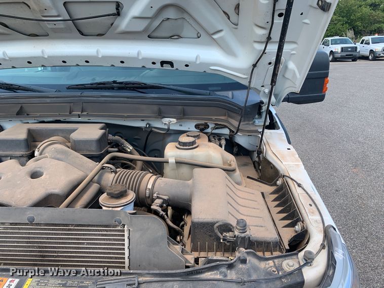 image for item LK9252 2012 Ford F350 Super Duty  utility bed pickup truck