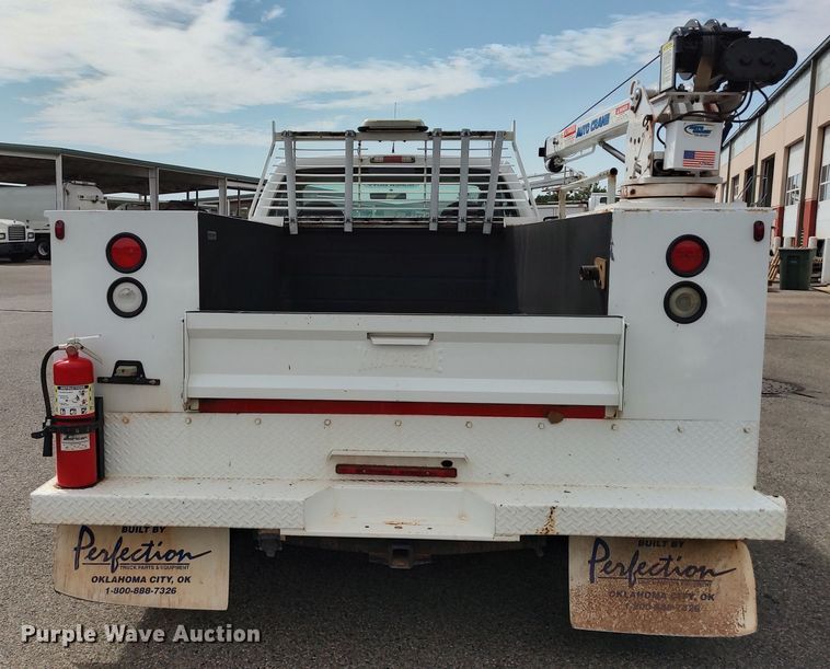 image for item LK9255 2010 Ford F350 Super Duty  utility bed pickup truck