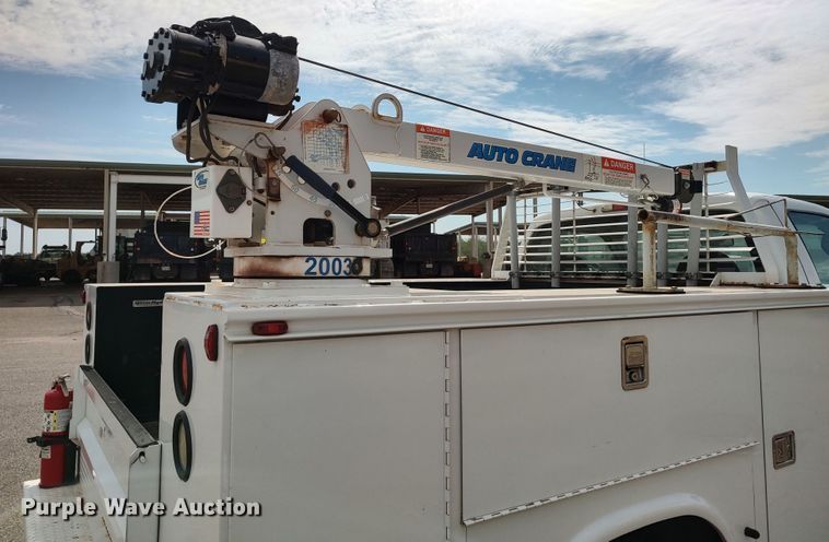 image for item LK9255 2010 Ford F350 Super Duty  utility bed pickup truck