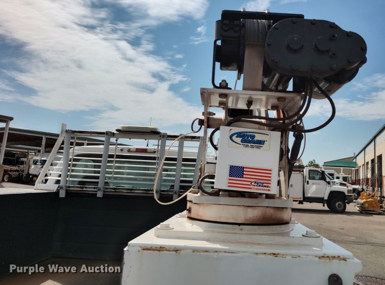 image for item LK9255 2010 Ford F350 Super Duty  utility bed pickup truck