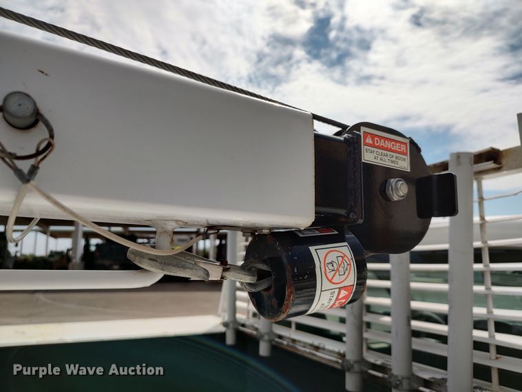 image for item LK9255 2010 Ford F350 Super Duty  utility bed pickup truck