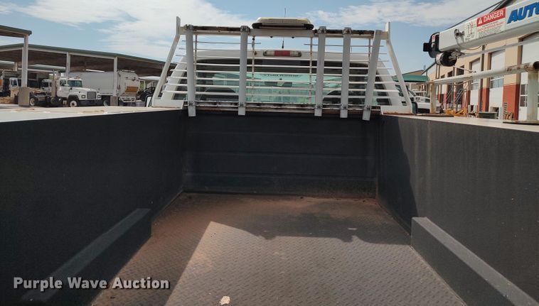 image for item LK9255 2010 Ford F350 Super Duty  utility bed pickup truck