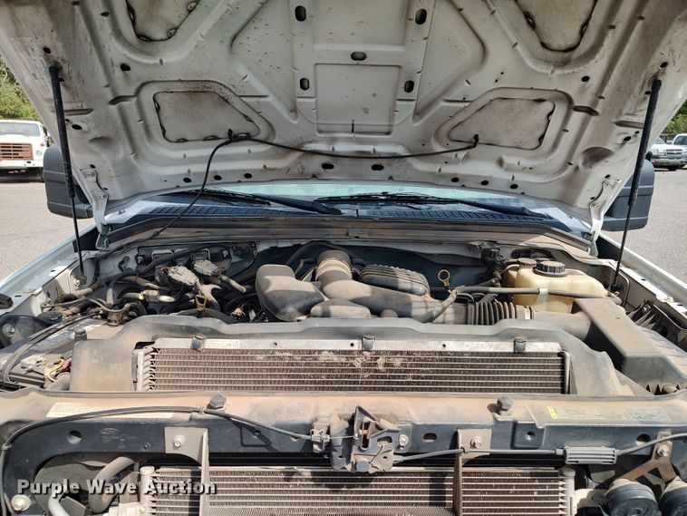 image for item LK9255 2010 Ford F350 Super Duty  utility bed pickup truck