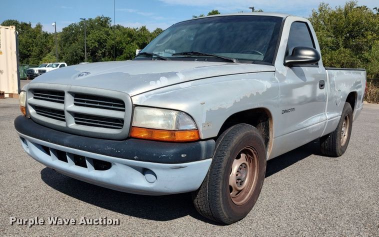 image for item LK9261 2000 Dodge Dakota  pickup truck
