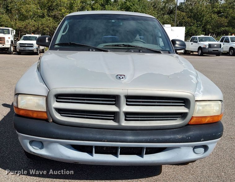 image for item LK9261 2000 Dodge Dakota  pickup truck