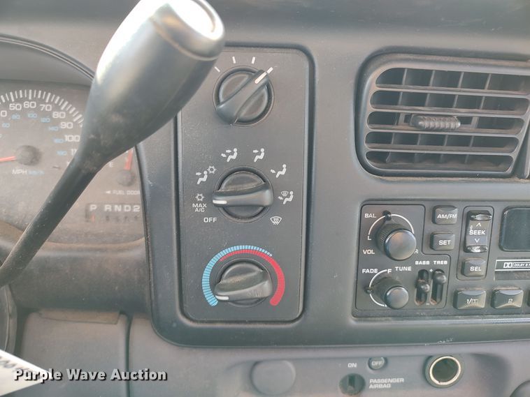 image for item LK9261 2000 Dodge Dakota  pickup truck