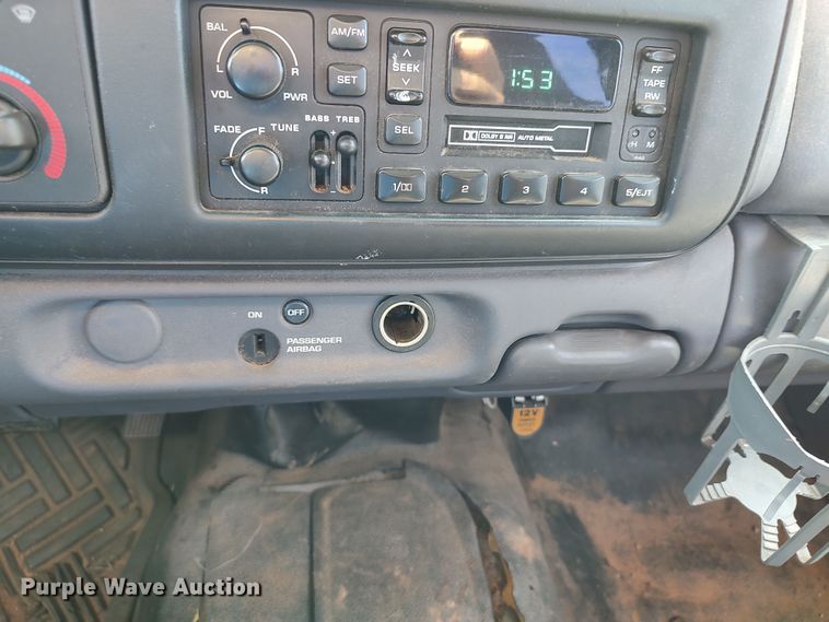 image for item LK9261 2000 Dodge Dakota  pickup truck