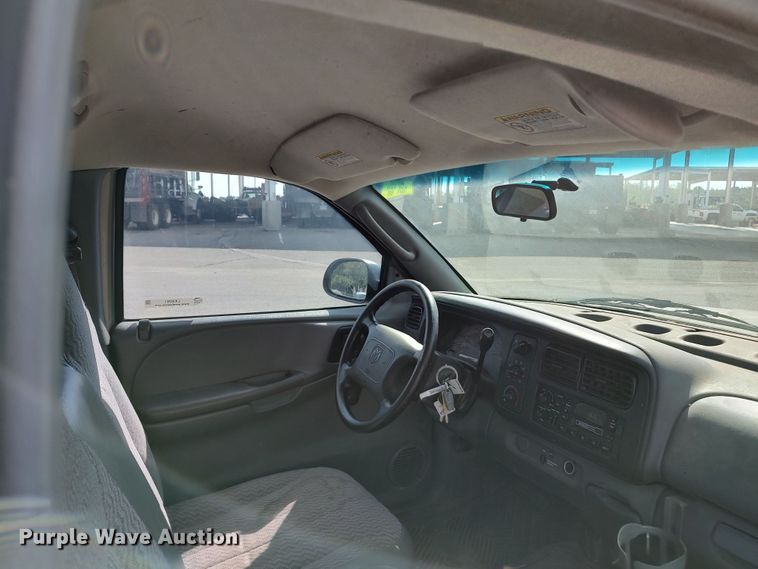 image for item LK9261 2000 Dodge Dakota  pickup truck