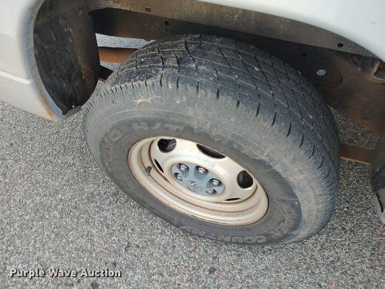 image for item LK9261 2000 Dodge Dakota  pickup truck