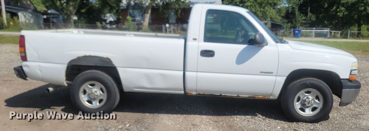 image for item LM9754 2000 Chevrolet Silverado 1500  pickup truck