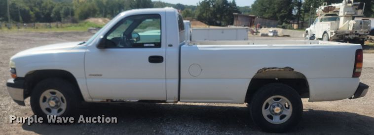 image for item LM9754 2000 Chevrolet Silverado 1500  pickup truck