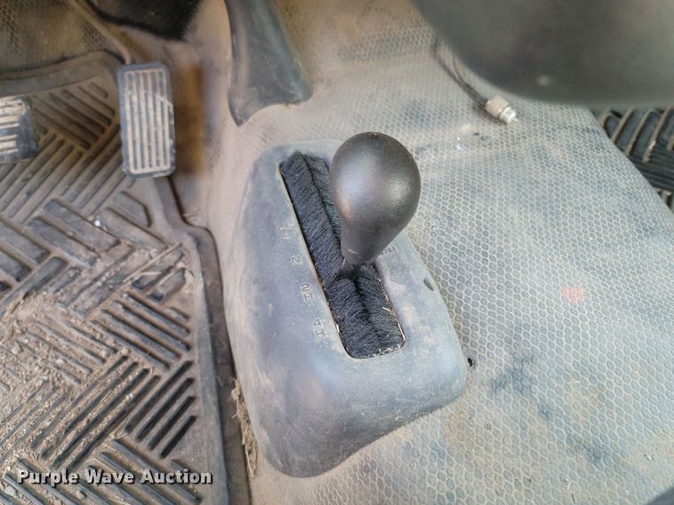 image for item LM9754 2000 Chevrolet Silverado 1500  pickup truck