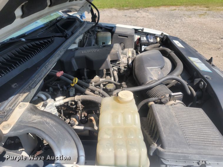 image for item LM9754 2000 Chevrolet Silverado 1500  pickup truck