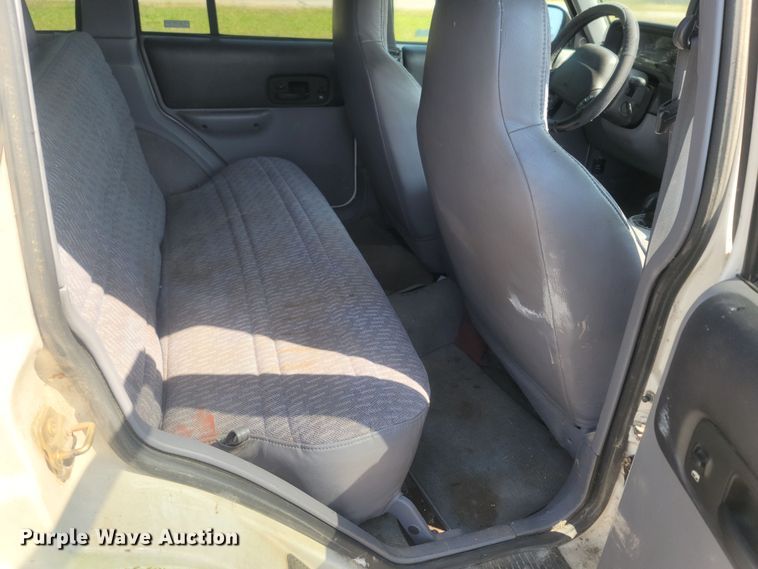 image for item LM9755 1997 Jeep Cherokee  SUV