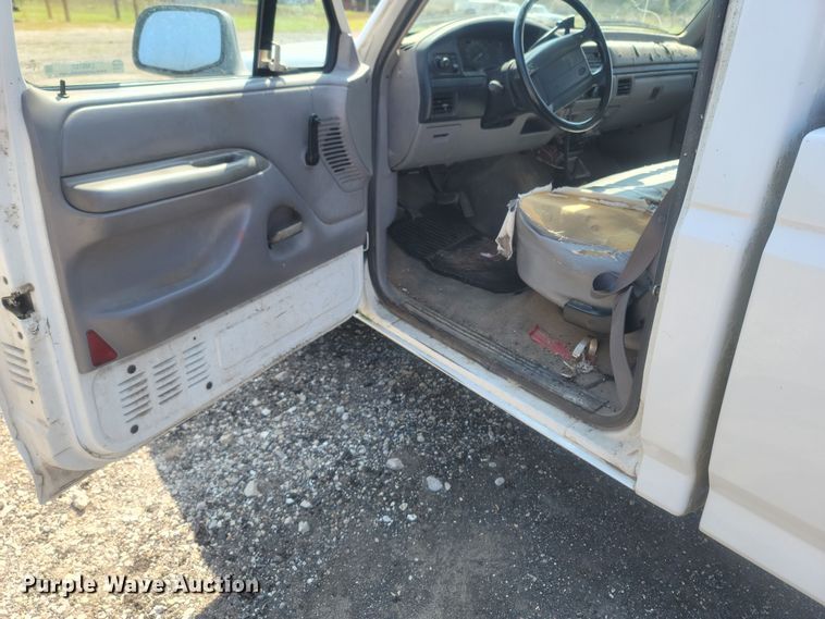 image for item LM9757 1996 Ford F150  pickup truck