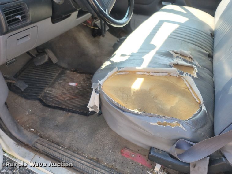 image for item LM9757 1996 Ford F150  pickup truck