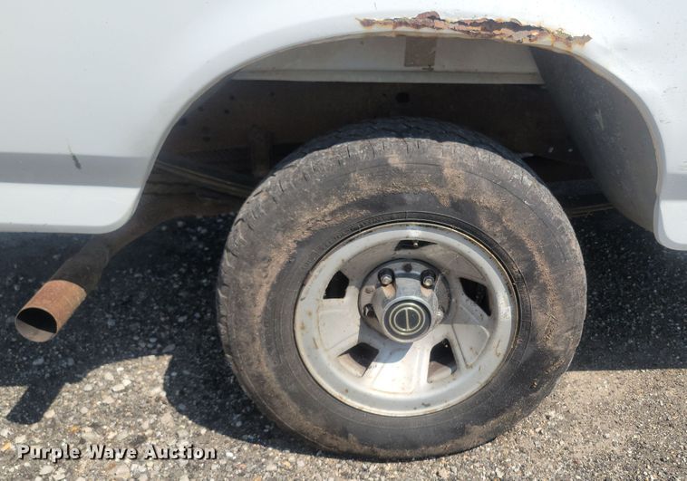 image for item LM9757 1996 Ford F150  pickup truck