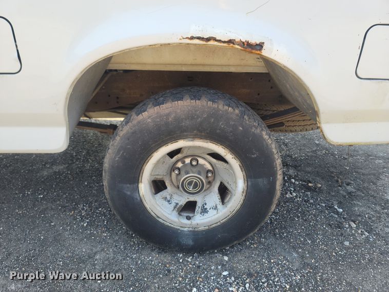 image for item LM9757 1996 Ford F150  pickup truck