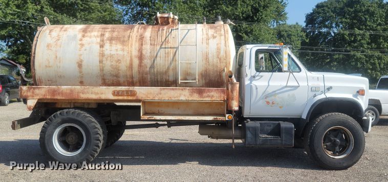 image for item LM9758 1987 Chevrolet 70  tank truck