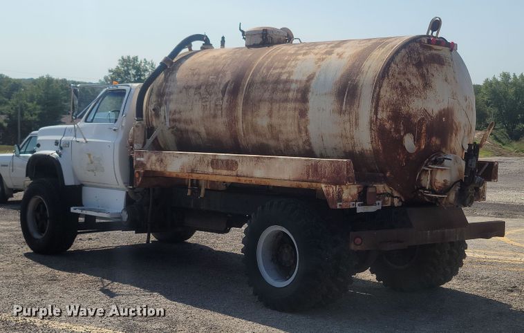image for item LM9758 1987 Chevrolet 70  tank truck