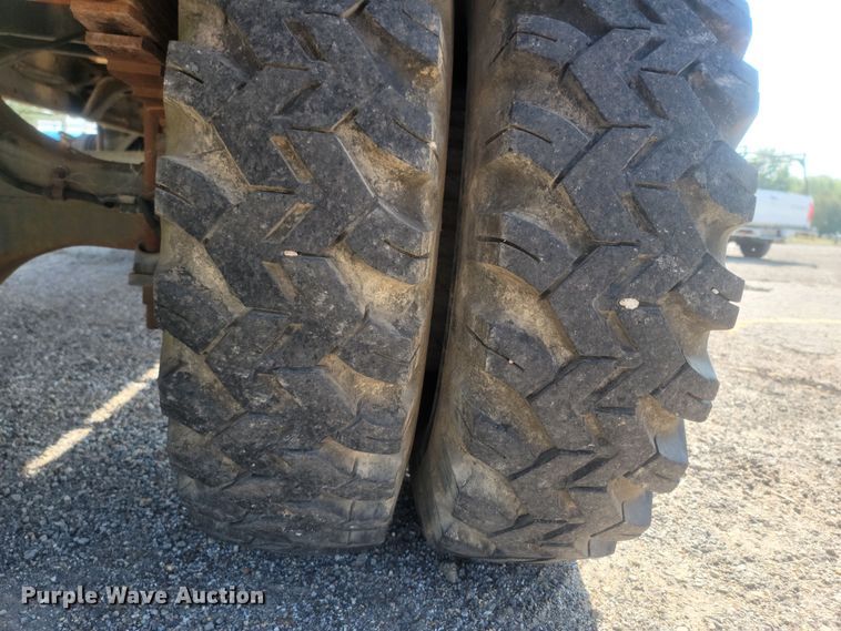 image for item LM9758 1987 Chevrolet 70  tank truck