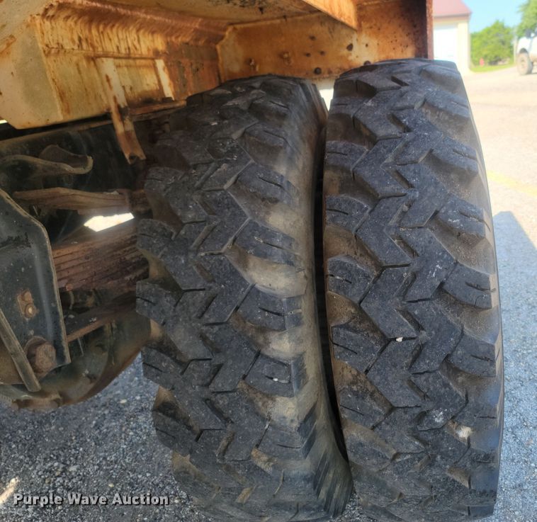 image for item LM9758 1987 Chevrolet 70  tank truck