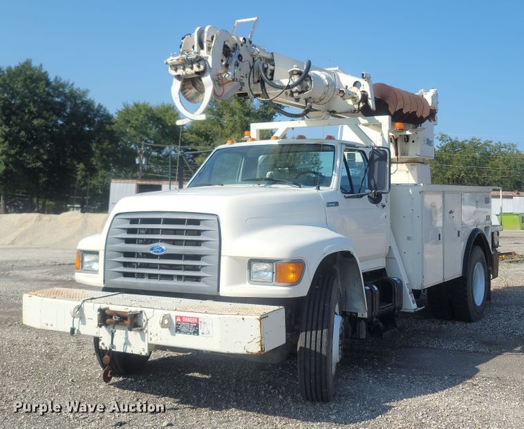 image for item LM9759 1997 Ford F800  digger derrick truck
