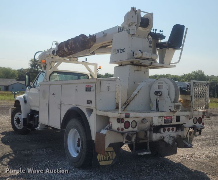 image for item LM9759 1997 Ford F800  digger derrick truck