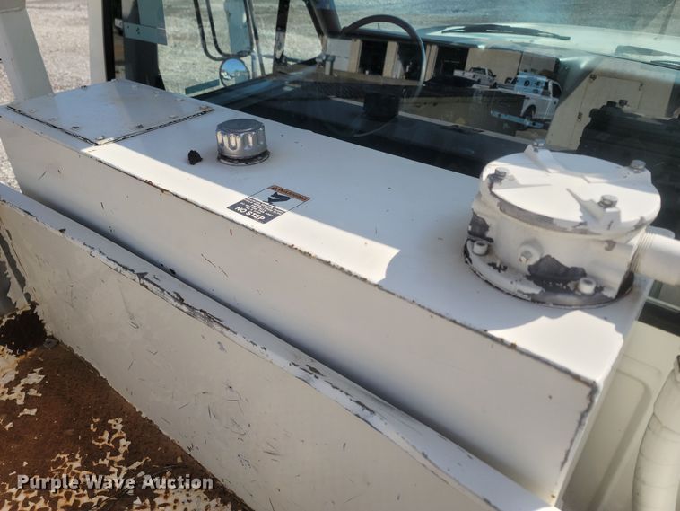 image for item LM9759 1997 Ford F800  digger derrick truck