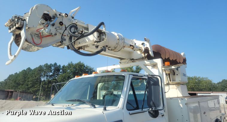 image for item LM9759 1997 Ford F800  digger derrick truck