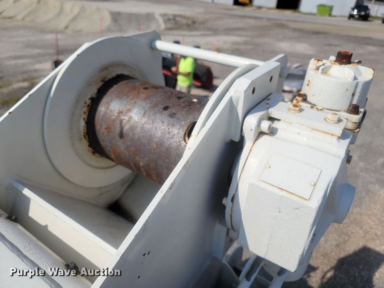 image for item LM9759 1997 Ford F800  digger derrick truck