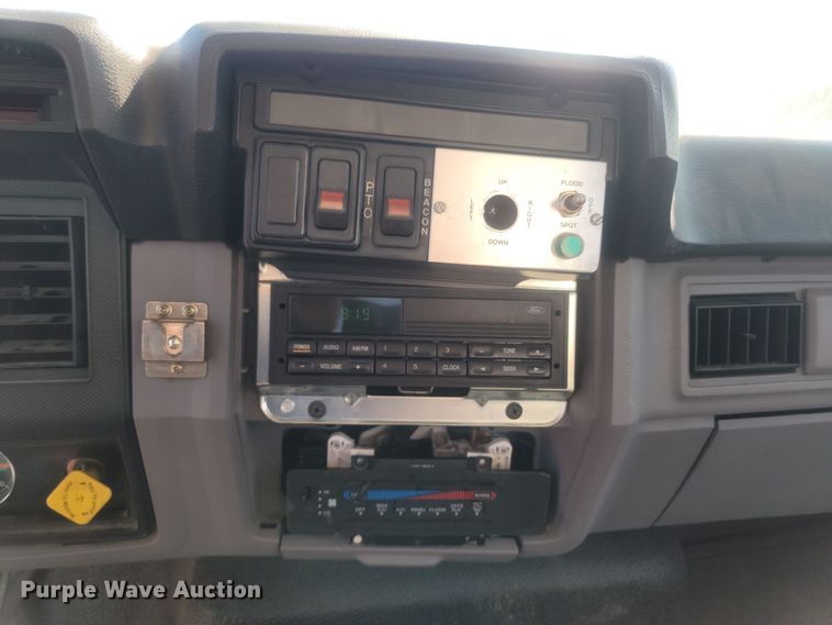 image for item LM9759 1997 Ford F800  digger derrick truck