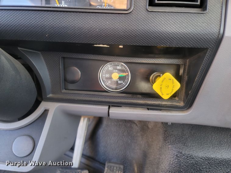 image for item LM9759 1997 Ford F800  digger derrick truck