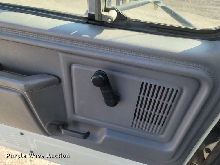 image for item LM9759 1997 Ford F800  digger derrick truck