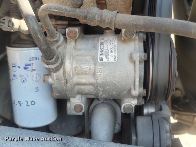 image for item LM9759 1997 Ford F800  digger derrick truck