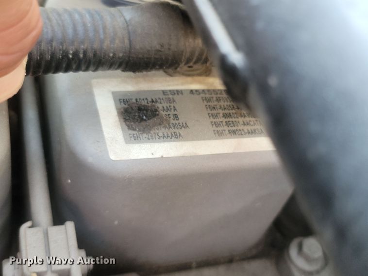 image for item LM9759 1997 Ford F800  digger derrick truck