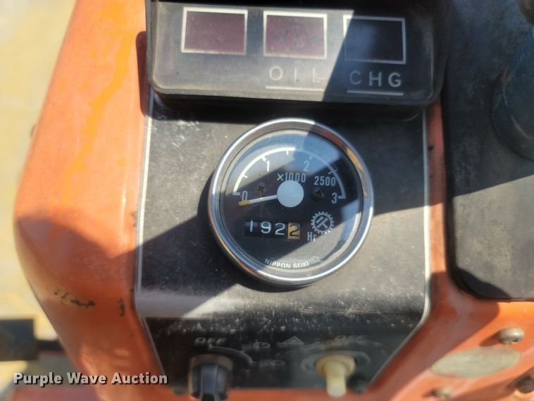 image for item LM9760 Kubota B6200  MFWD tractor