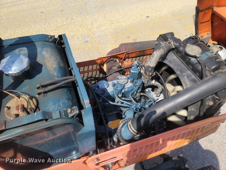 image for item LM9760 Kubota B6200  MFWD tractor