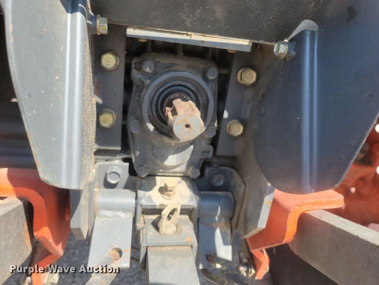 image for item LM9761 Kubota B1700  MFWD tractor