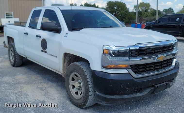 image for item LN9542 2016 Chevrolet Silverado 1500  Double Cab pickup truck