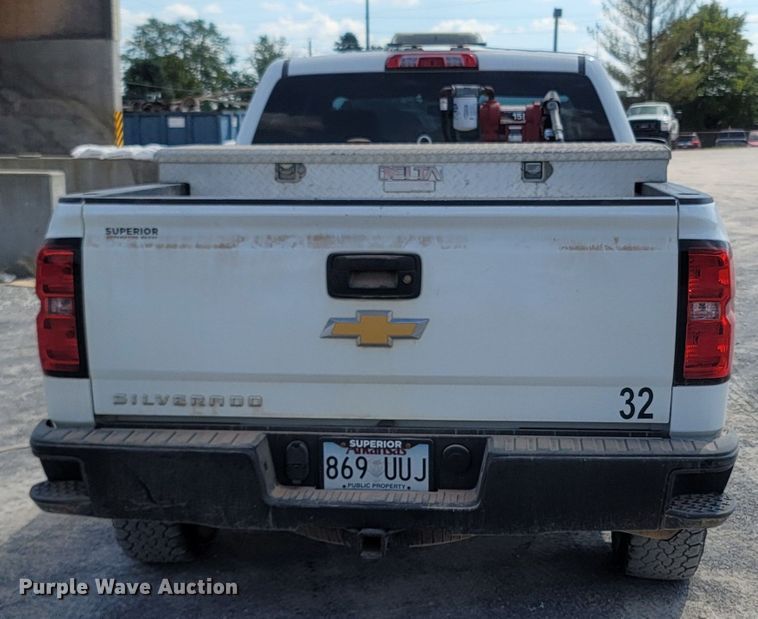 image for item LN9542 2016 Chevrolet Silverado 1500  Double Cab pickup truck