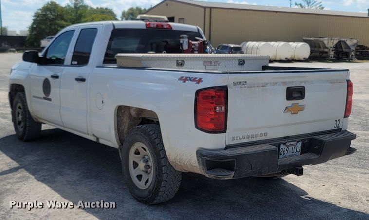 image for item LN9542 2016 Chevrolet Silverado 1500  Double Cab pickup truck