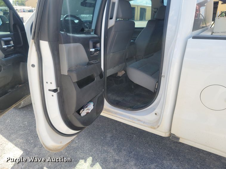 image for item LN9542 2016 Chevrolet Silverado 1500  Double Cab pickup truck