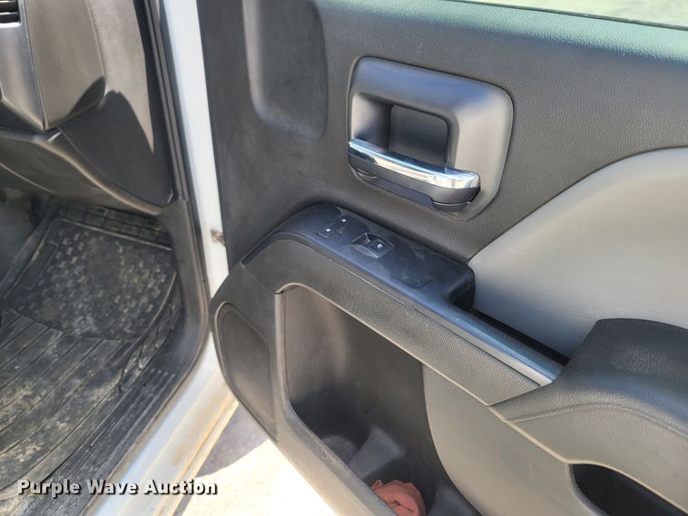 image for item LN9542 2016 Chevrolet Silverado 1500  Double Cab pickup truck